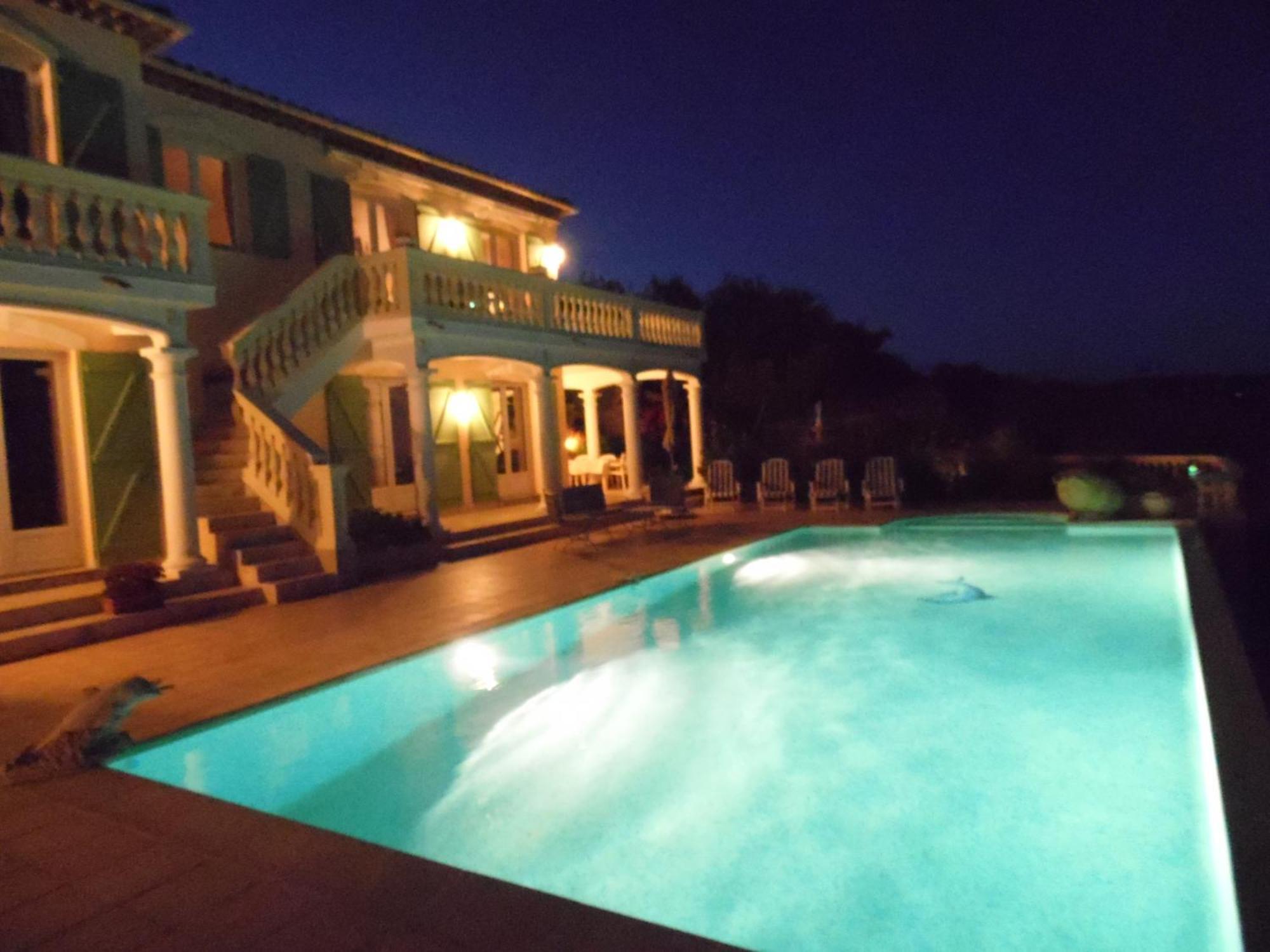 Appartement La Bastide Fleurie à Cavalaire-sur-Mer Extérieur photo