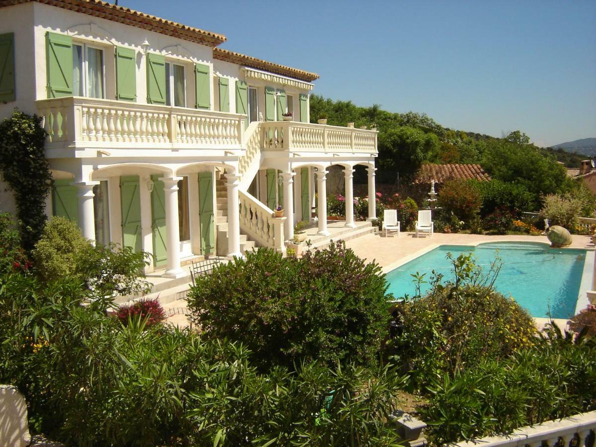 Appartement La Bastide Fleurie à Cavalaire-sur-Mer Extérieur photo