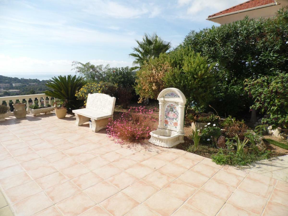 Appartement La Bastide Fleurie à Cavalaire-sur-Mer Extérieur photo
