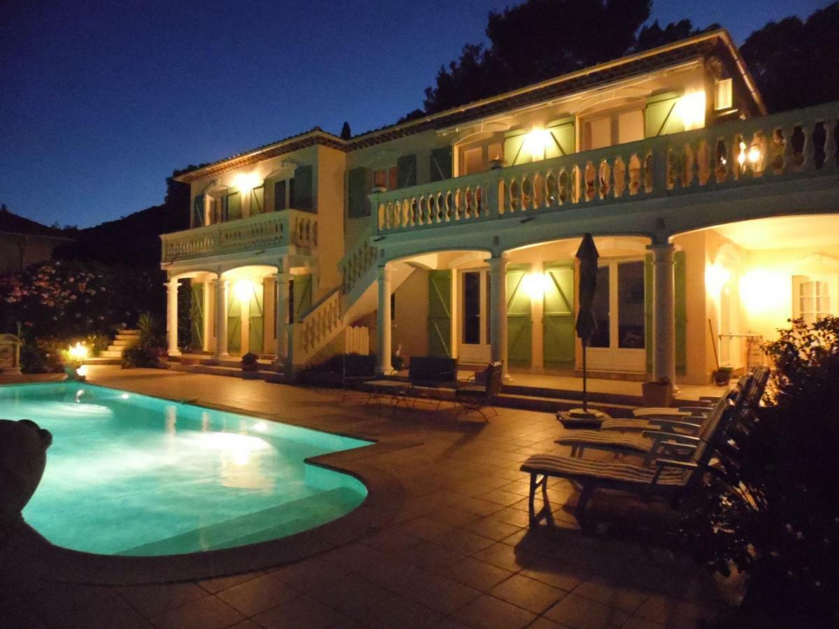 Appartement La Bastide Fleurie à Cavalaire-sur-Mer Extérieur photo